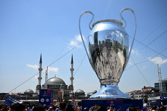 Turkey Soccer Champions League Manchester City - Inter Preview