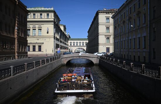 Russia St. Petersburg Tourism