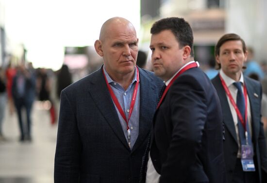 SPIEF-2023. On the sidelines