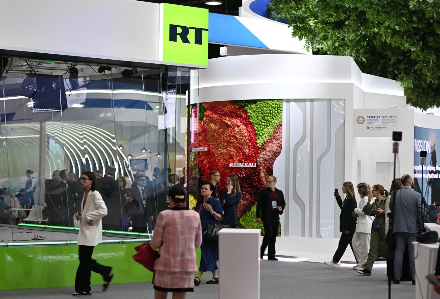 SPIEF-2023. On the sidelines