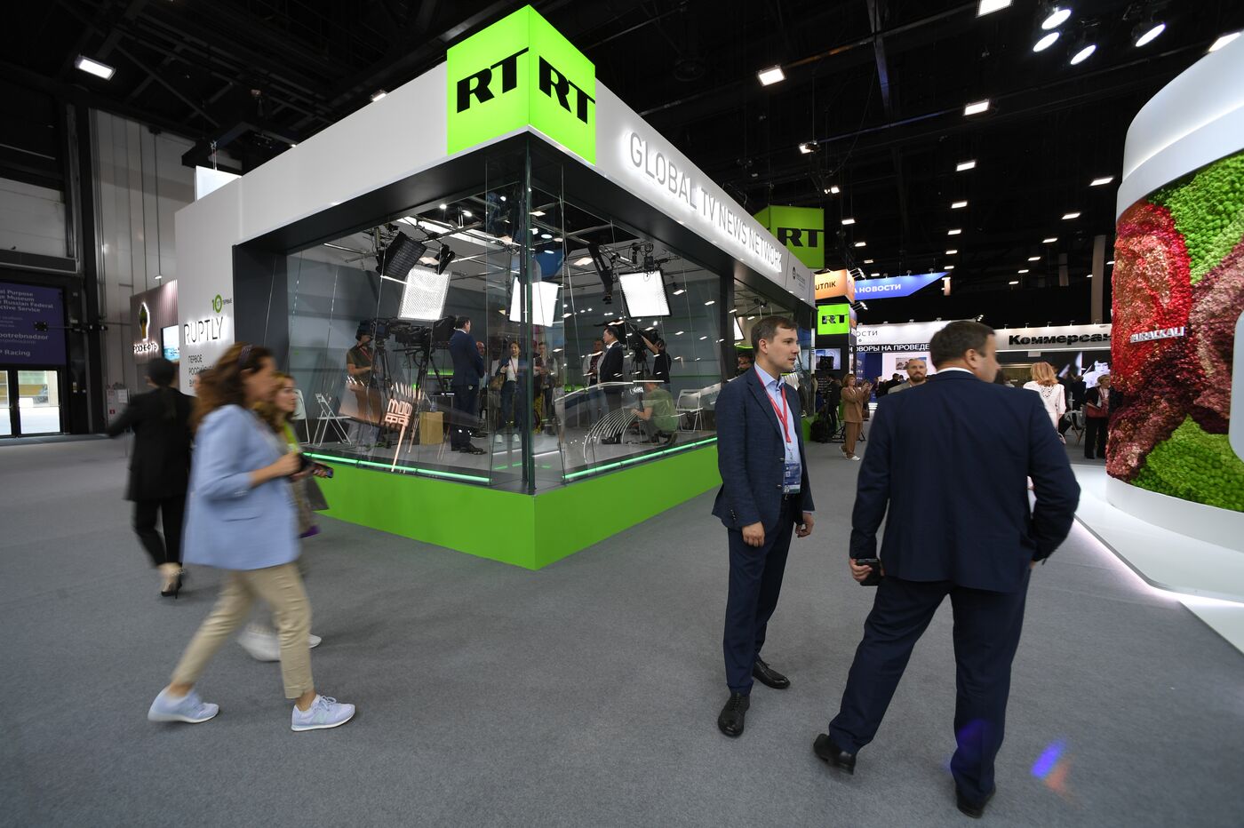 SPIEF-2023. On the sidelines