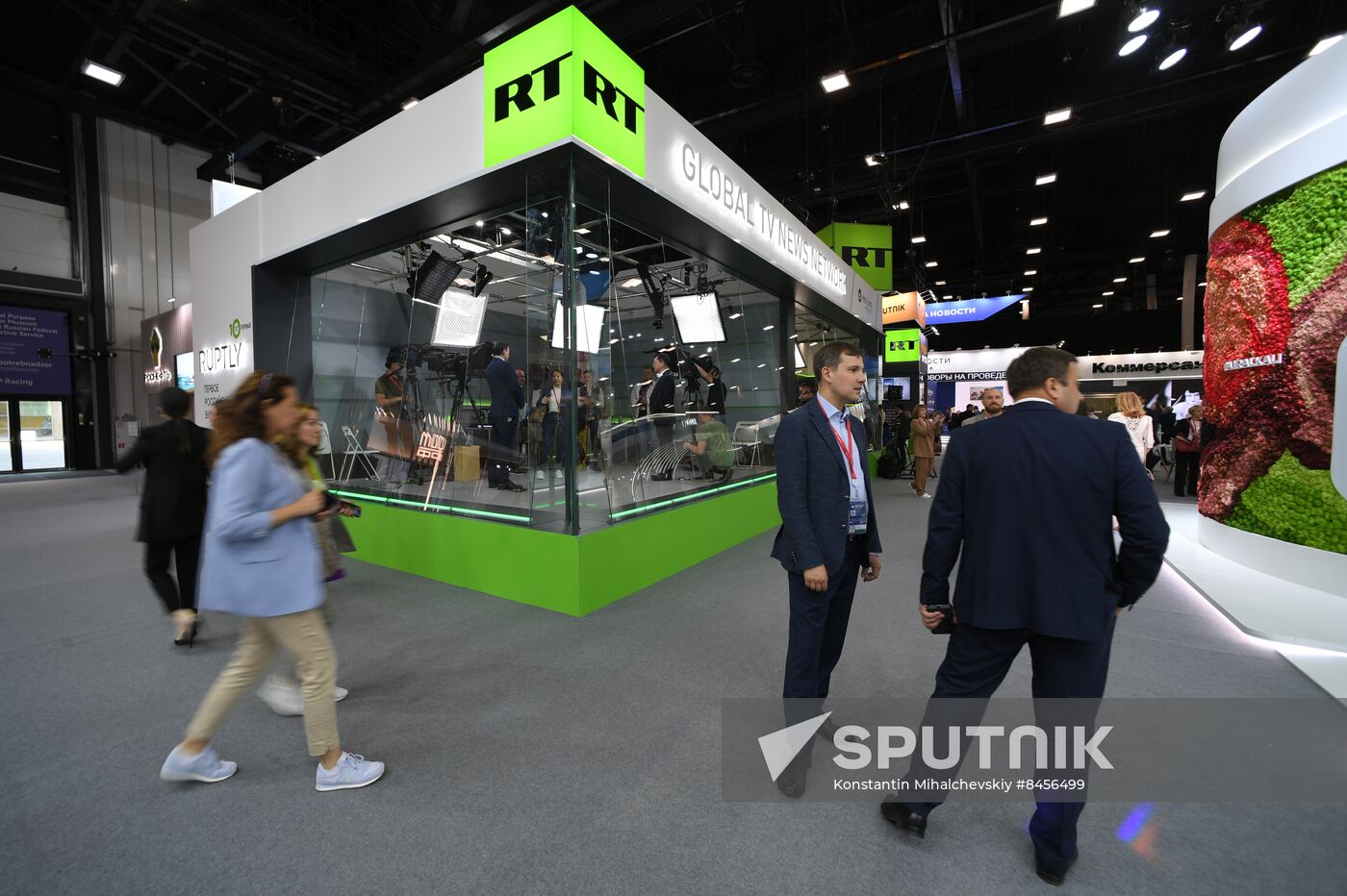 SPIEF-2023. On the sidelines