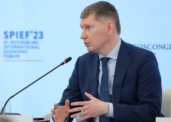 SPIEF-2023. Budgetary and Fiscal Policy as Tools to Support the Financial Stability and Socio-Economic Development of Russia's Regions in the New Environment