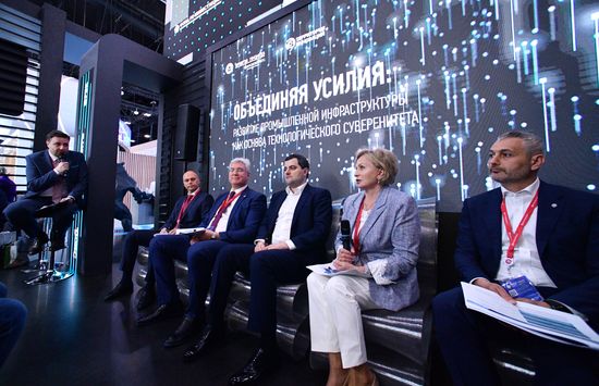 SPIEF-2023. Joining Efforts: Development of Scientific and Industrial Agglomerations