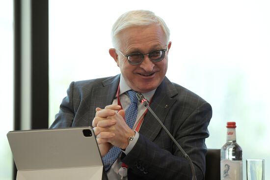 SPIEF-2023. B20 Regional Consultation Forum. Moving South: Effective Development in the New World