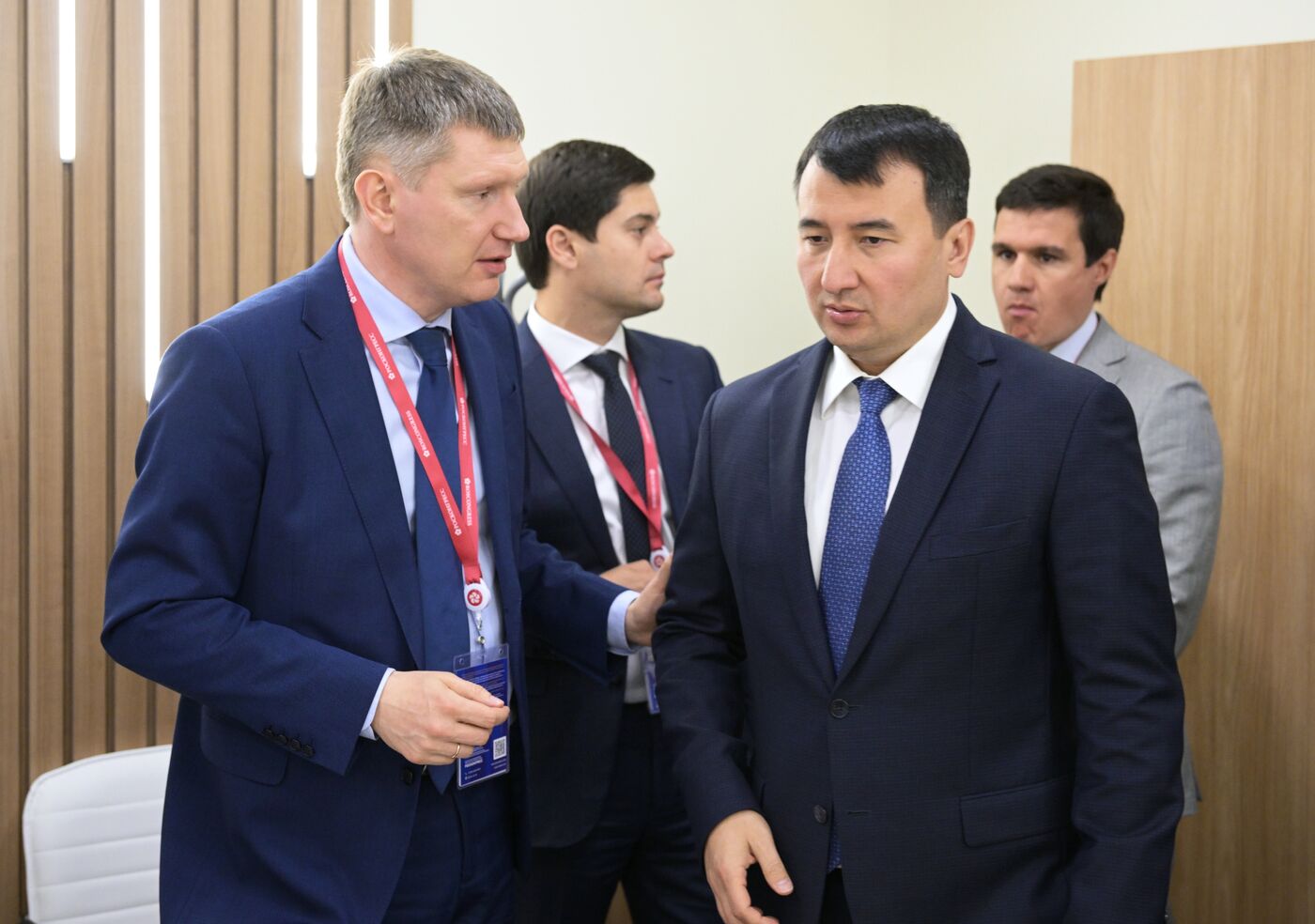 SPIEF-2023. Maksim Reshetnikov meets with Uzbekistani Deputy PM Jamshid Khodjayev