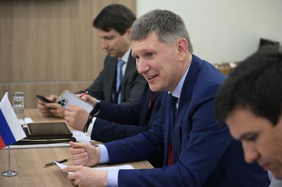 SPIEF-2023. Maksim Reshetnikov meets with Uzbekistani Deputy PM Jamshid Khodjayev