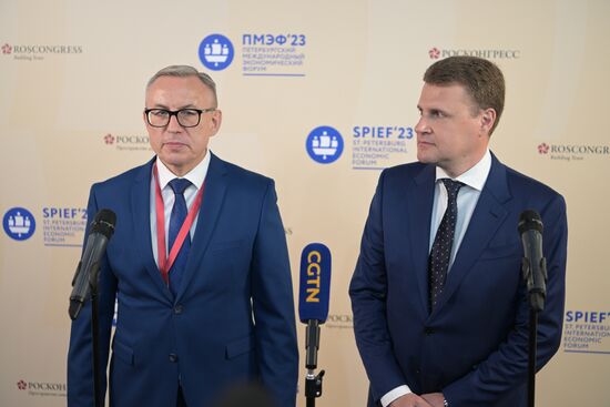 SPIEF-2023. On the sidelines