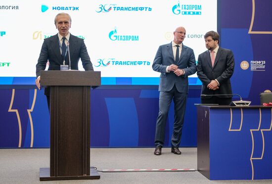 SPIEF-2023. On the sidelines