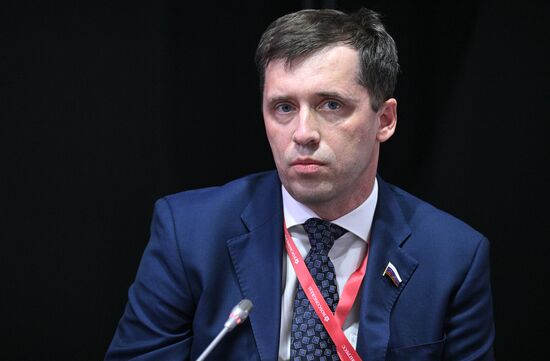 SPIEF-2023. #PeerToPeer: What is the Best Way to Create an Inclusive Society?