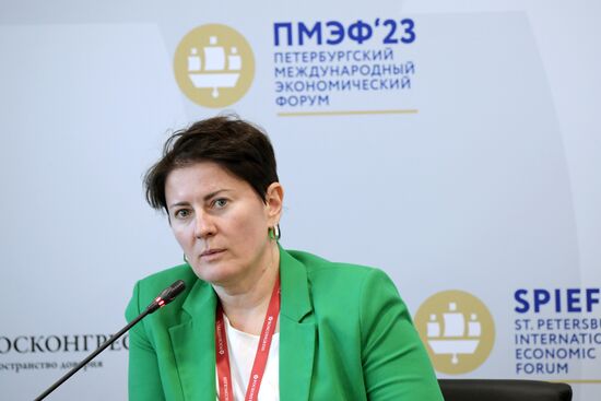 SPIEF-2023. Investments in Precious Metals: The Retail Market and “Digital Gold”