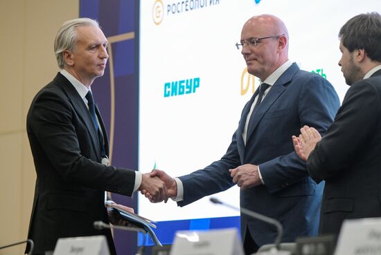 SPIEF-2023. On the sidelines