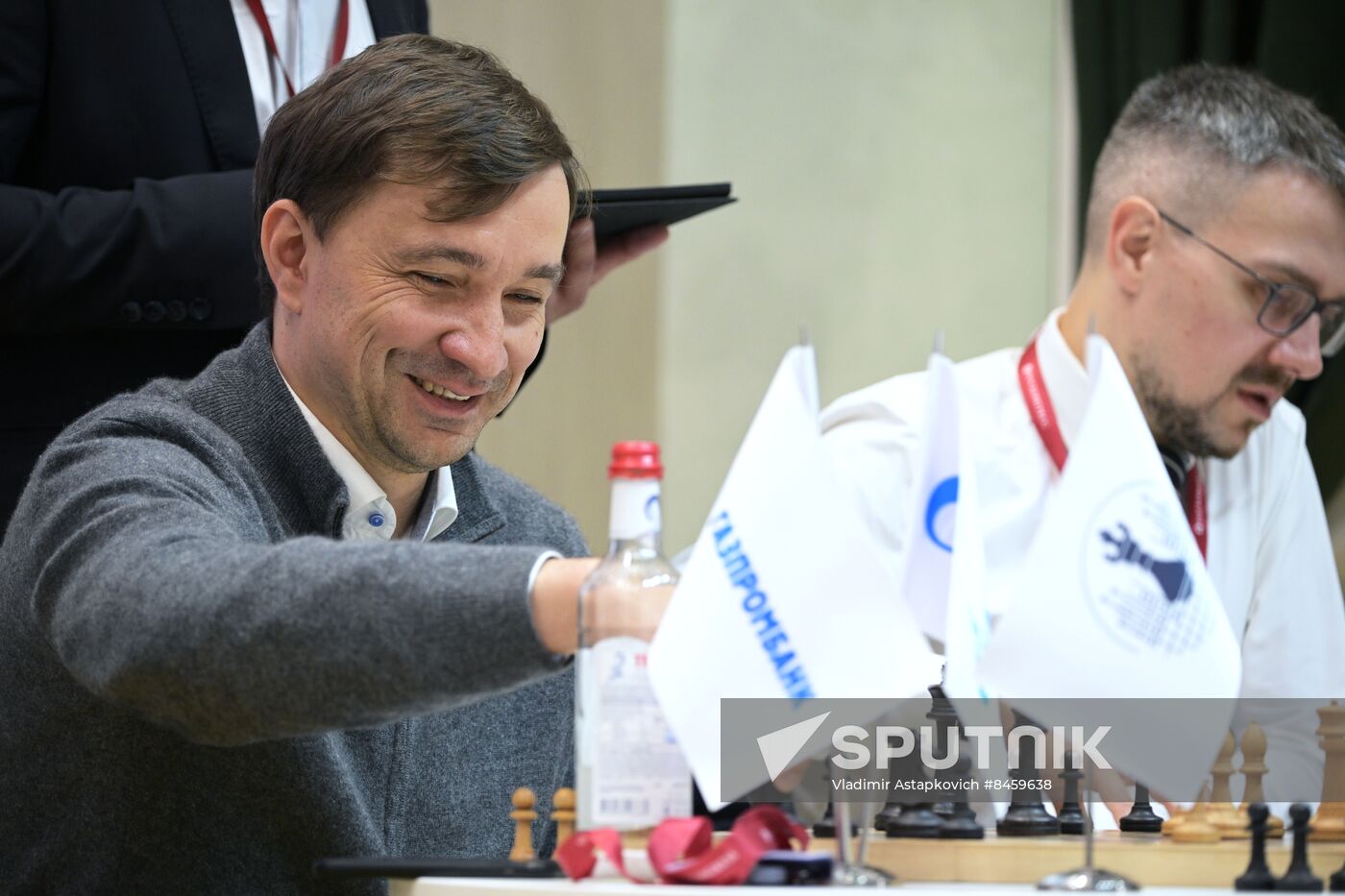 SPIEF-2023. Simultaneous exhibition with grandmaster using artificial intelligence.