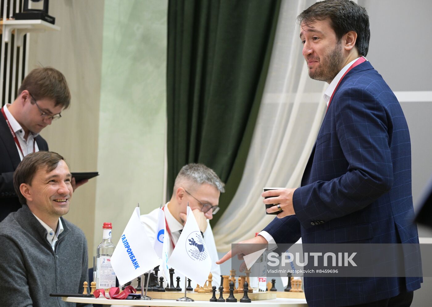SPIEF-2023. Simultaneous exhibition with grandmaster using artificial intelligence.