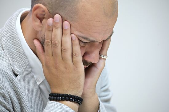 SPIEF-2023. Simultaneous exhibition with grandmaster using artificial intelligence.