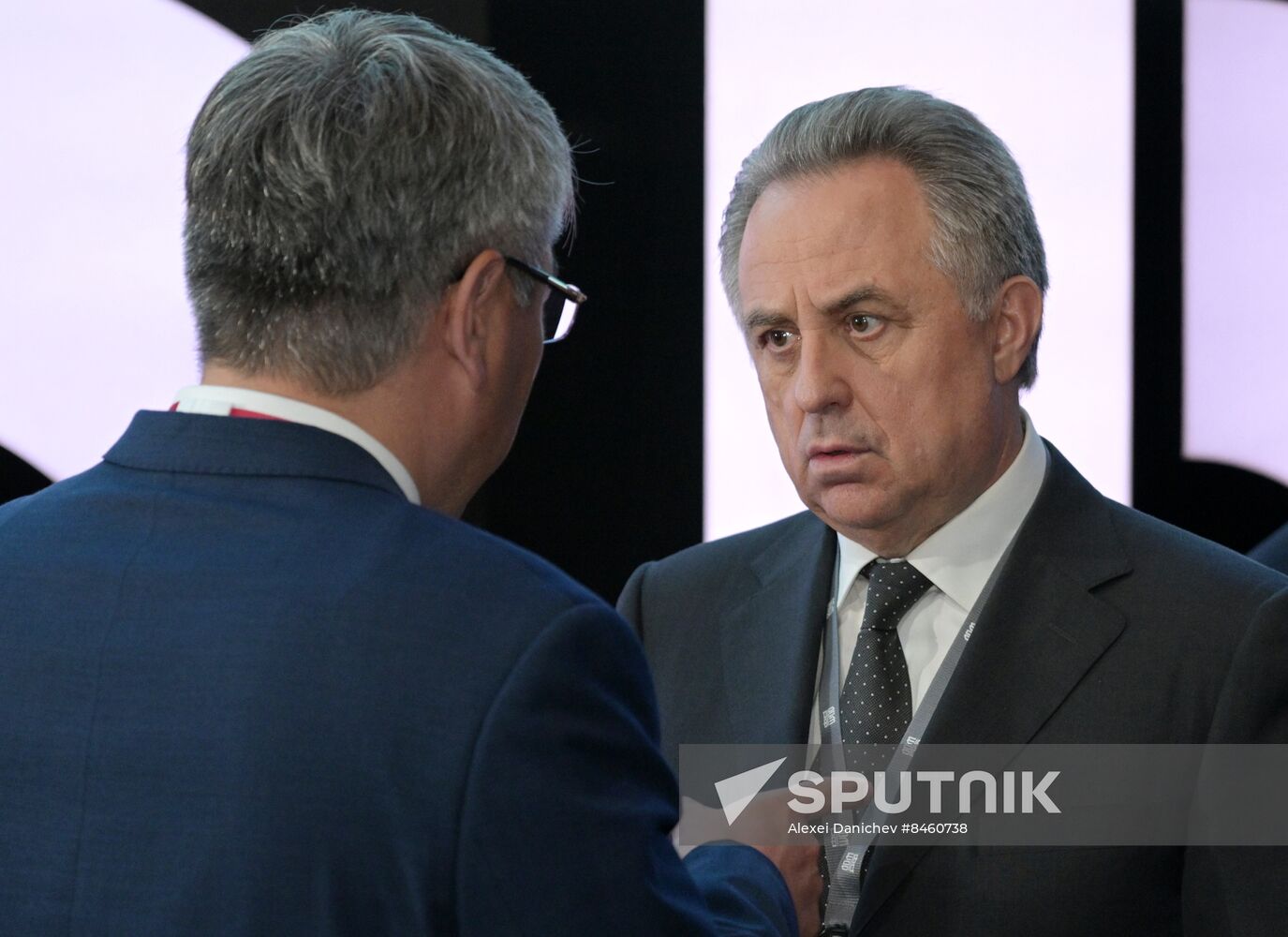 SPIEF-2023. Guests ahead of the plenary session