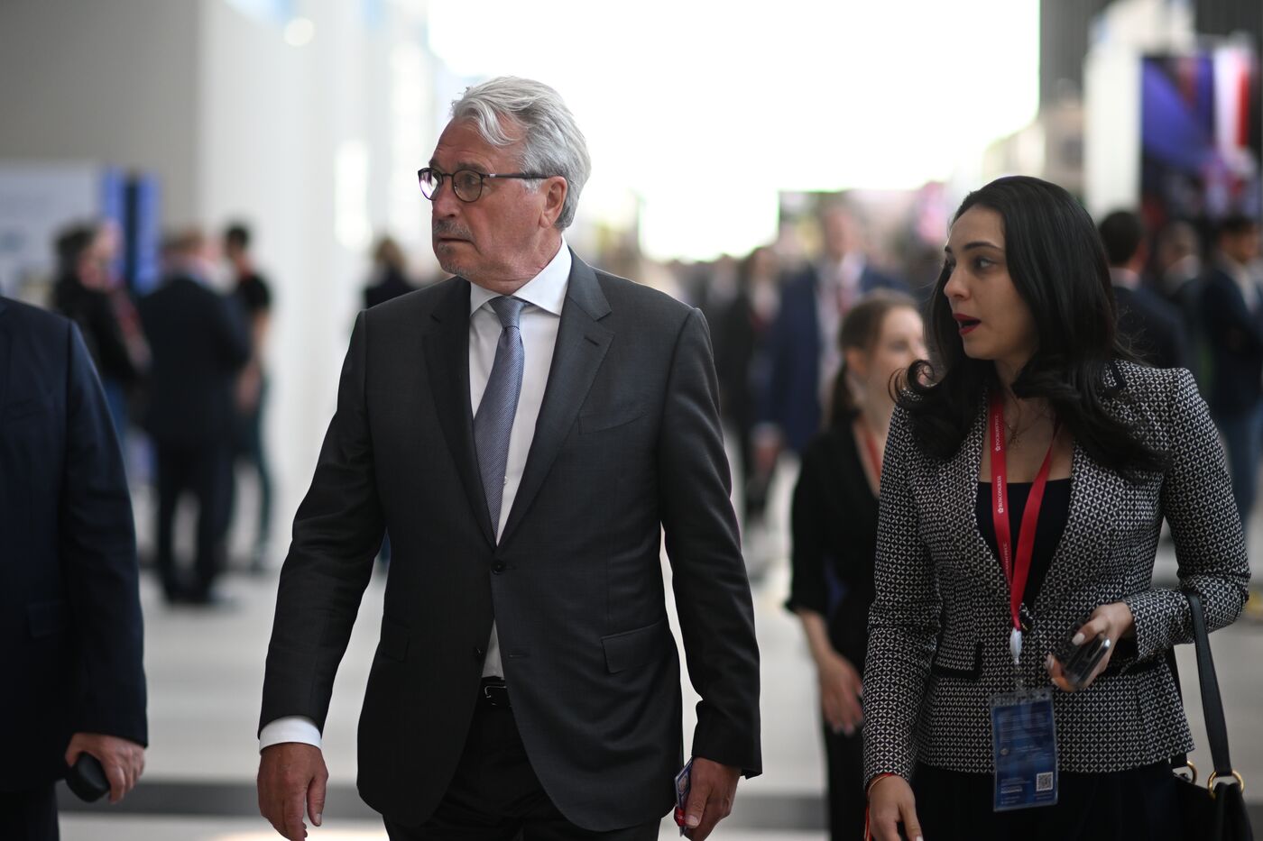 SPIEF-2023. Guests ahead of the plenary session