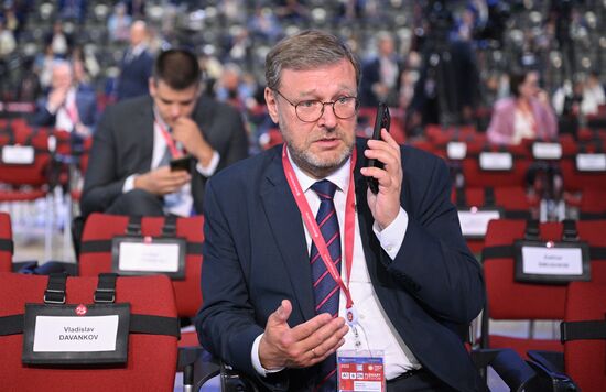 SPIEF-2023. Guests ahead of the plenary session