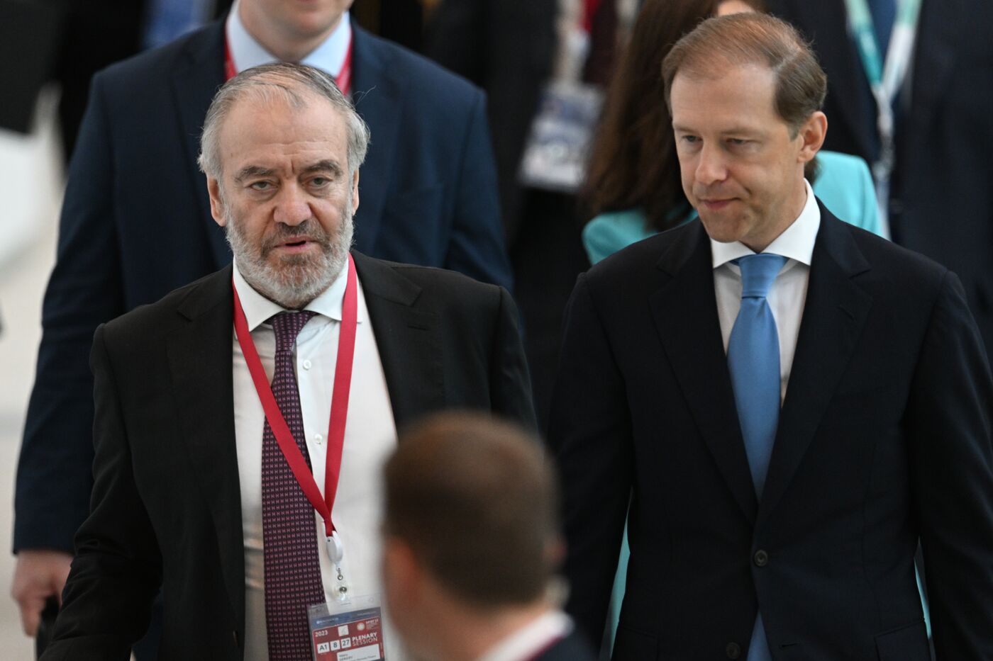 SPIEF-2023. Guests ahead of the plenary session