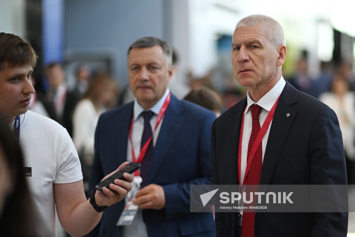 SPIEF-2023. Guests ahead of the plenary session