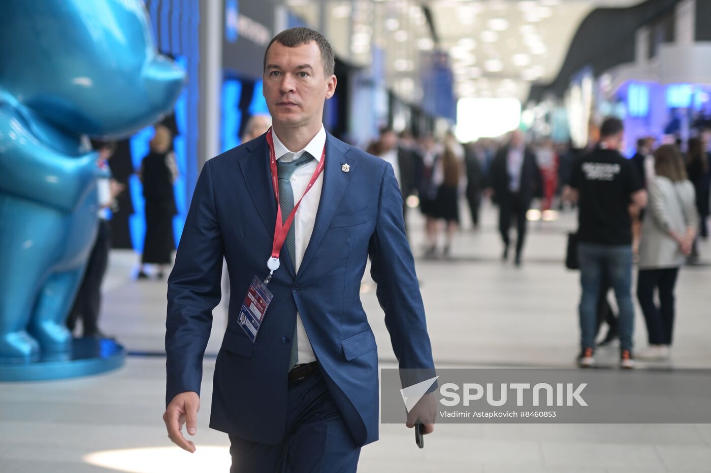 SPIEF-2023. Guests ahead of the plenary session