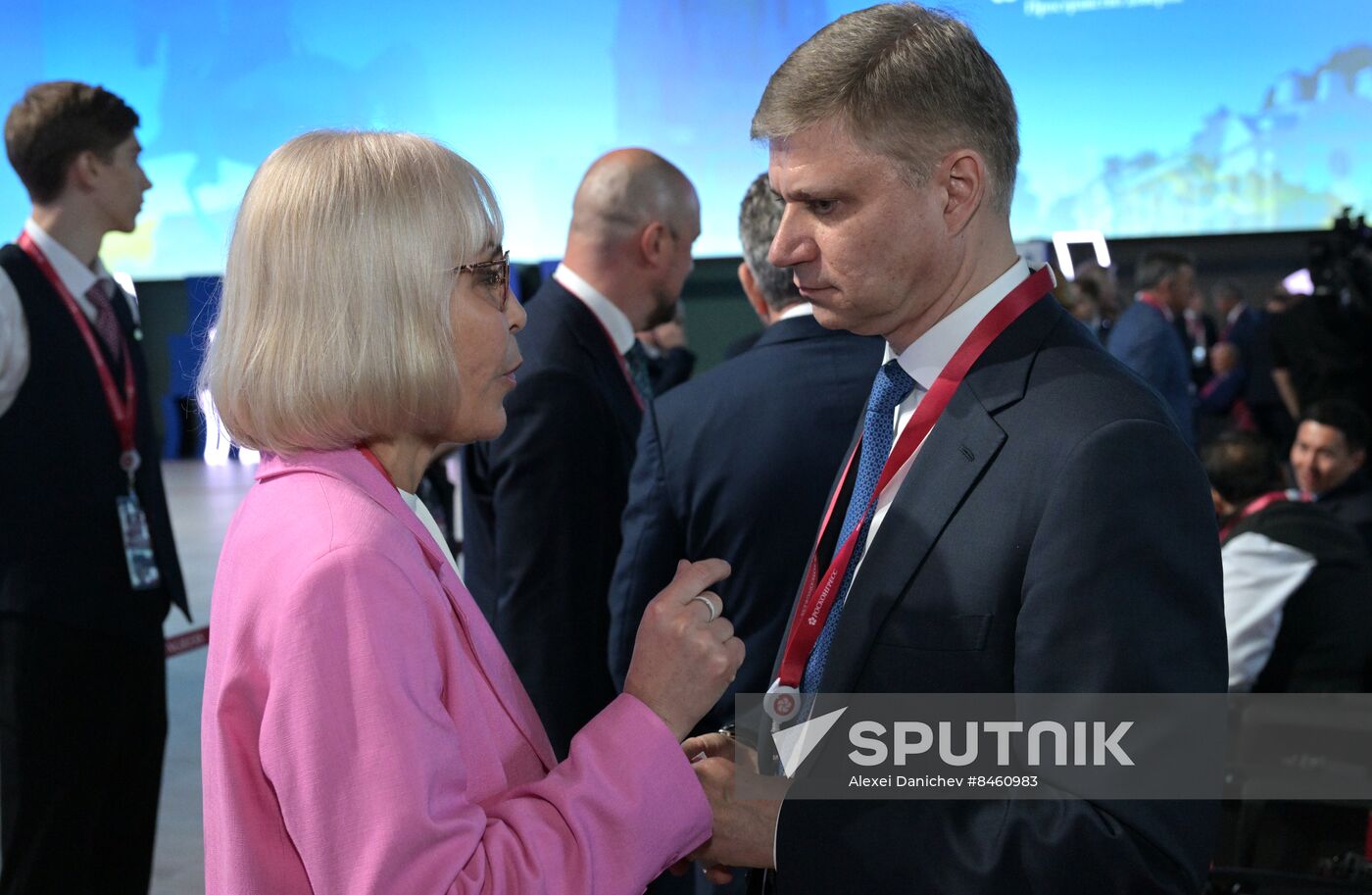 SPIEF-2023. Guests ahead of the plenary session