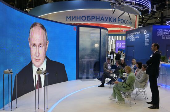 SPIEF-2023. Plenary session live broadcast