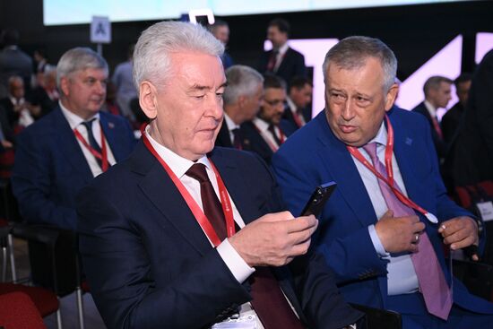 SPIEF-2023. Guests ahead of the plenary session