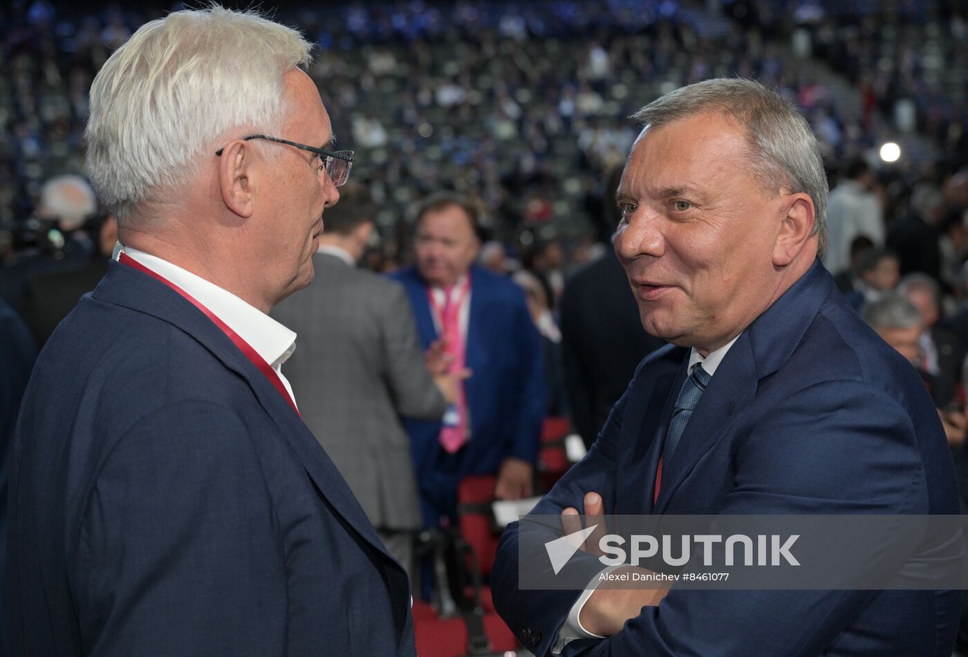 SPIEF-2023. Guests ahead of the plenary session