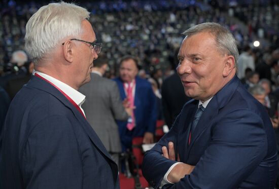 SPIEF-2023. Guests ahead of the plenary session