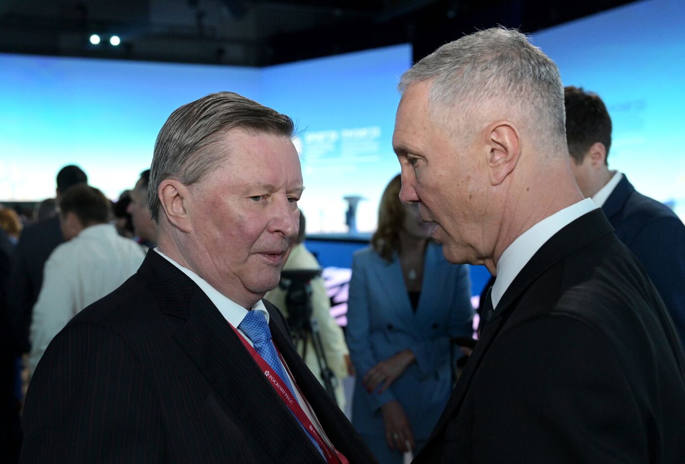 SPIEF-2023. Guests ahead of the plenary session