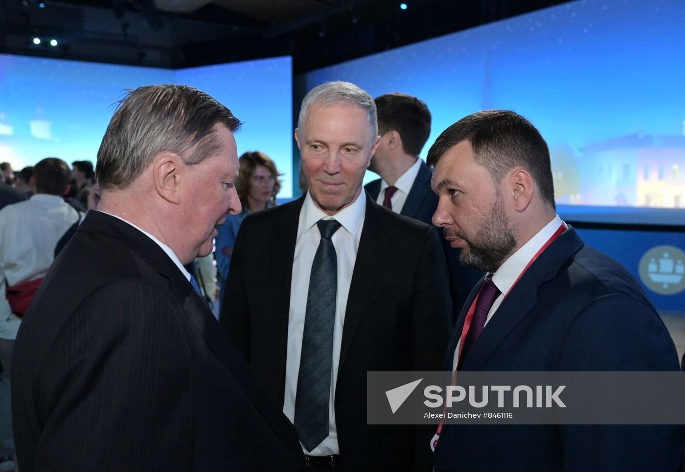 SPIEF-2023. Guests ahead of the plenary session