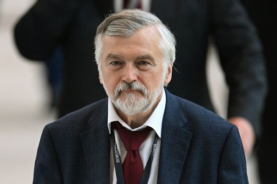 SPIEF-2023. Guests ahead of the plenary session