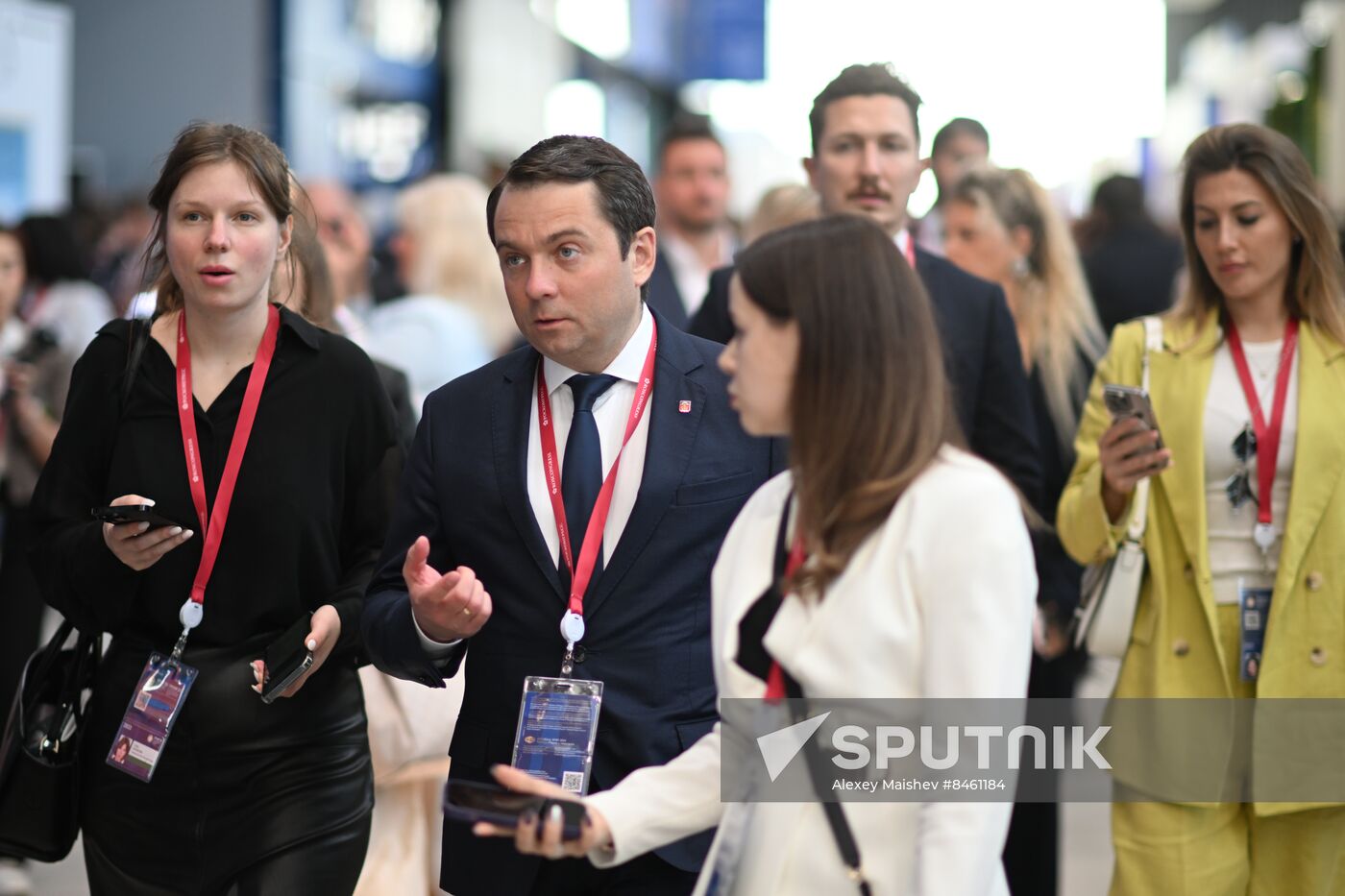 SPIEF-2023. Guests ahead of the plenary session