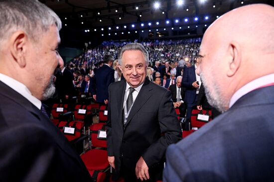 SPIEF-2023. Guests ahead of the plenary session