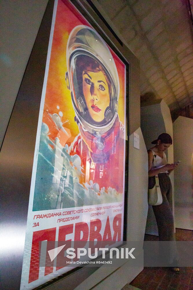 Seagull exhibition in Zaryadye Park