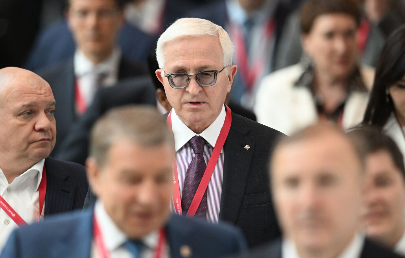 SPIEF-2023. Guests ahead of the plenary session