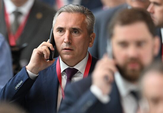 SPIEF-2023. Guests ahead of the plenary session