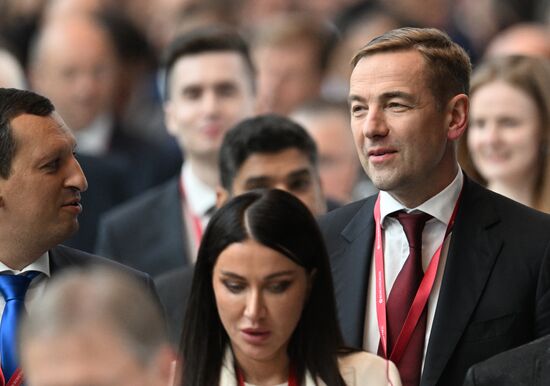 SPIEF-2023. Guests ahead of the plenary session