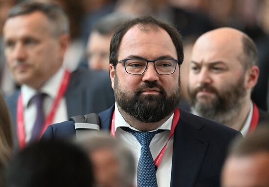 SPIEF-2023. Guests ahead of the plenary session