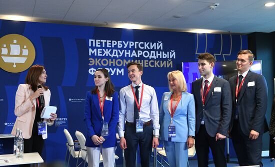 SPIEF-2023. Student Tournament on International Negotiations with a Foreign Partner. Awards ceremony