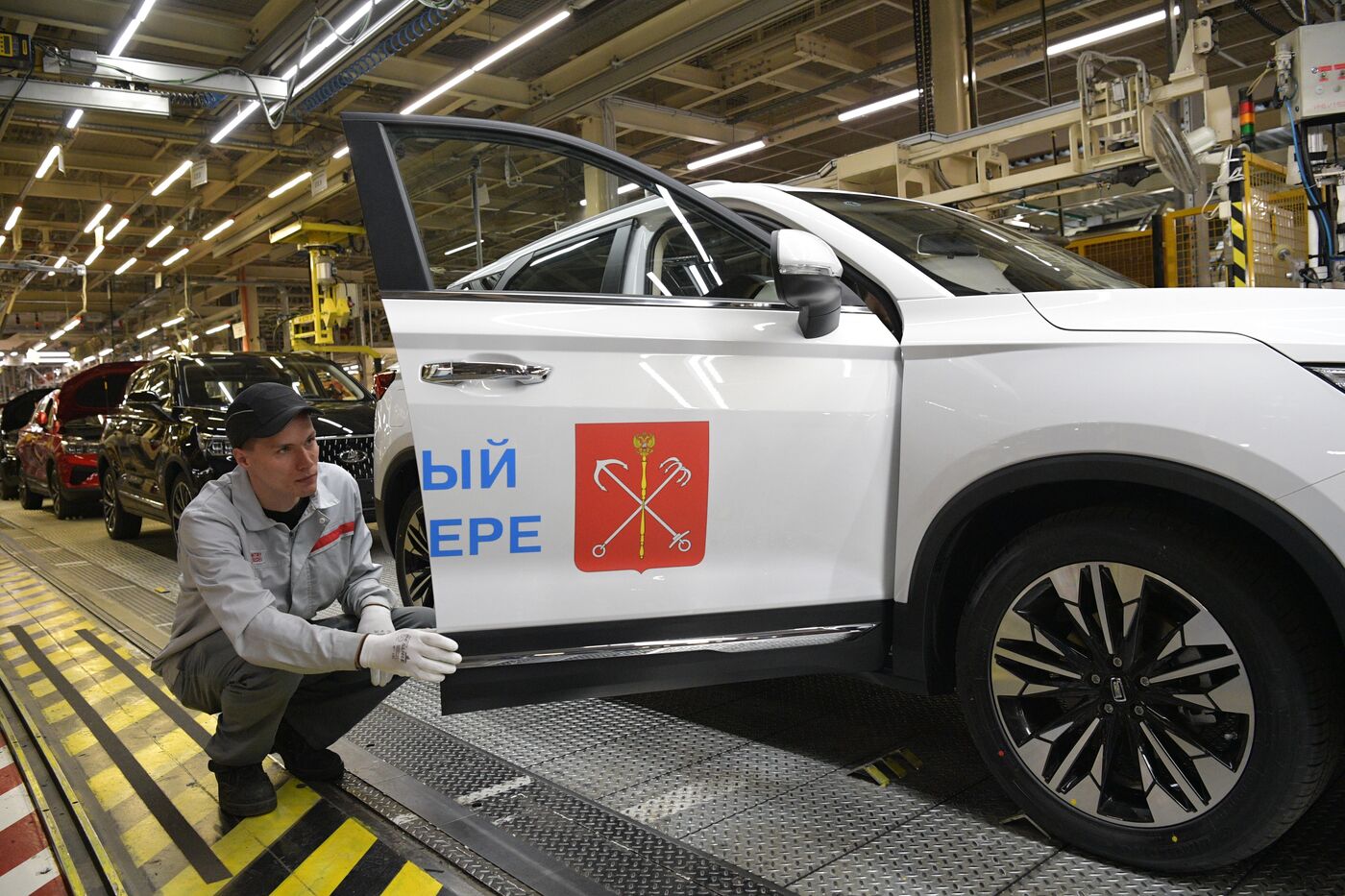 SPIEF-2023. Ceremony to launch the first LADA X-Cross 5