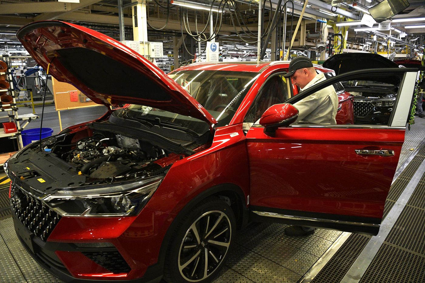 SPIEF-2023. Ceremony to launch the first LADA X-Cross 5