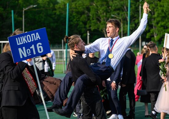 Russia School Graduation