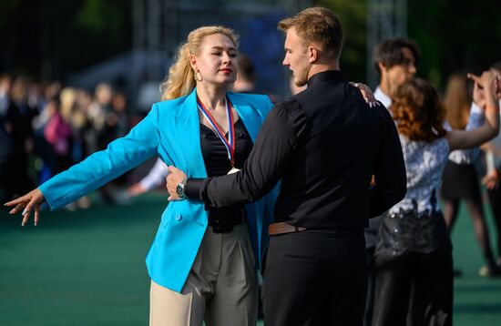 Russia School Graduation
