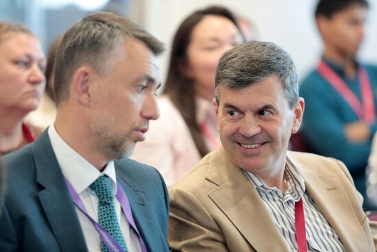 SPIEF-2023. Pitching the Finest Social Projects by the Winners of the #InThisTogether International Award