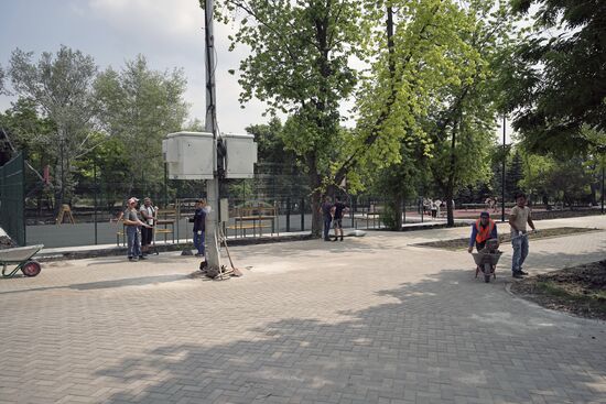 Russia Ukraine Military Operation Park Reconstruction