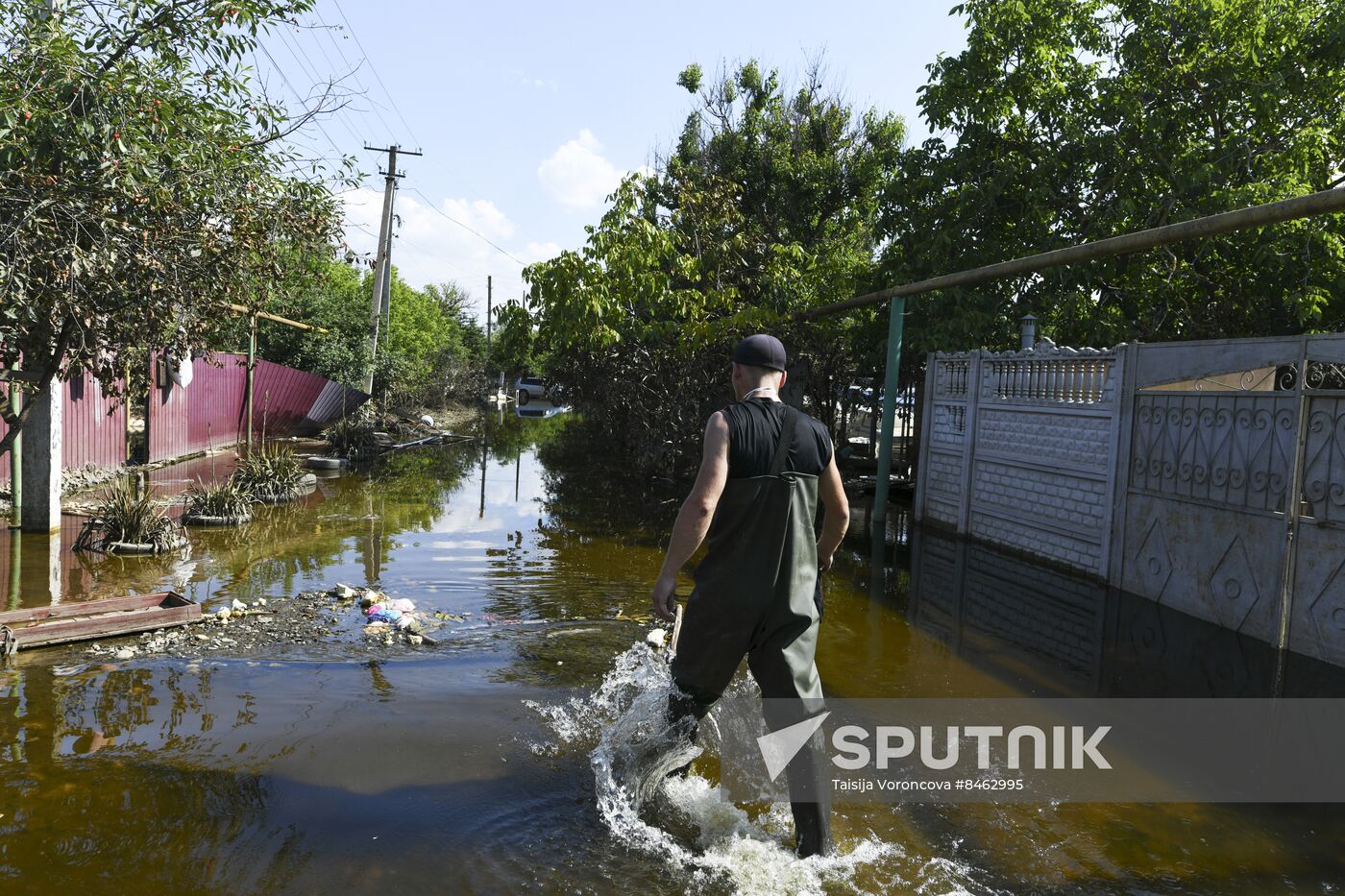 Russia Ukraine Kakhovka HPP Destruction Daily Life