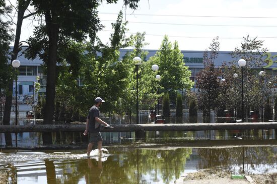 Russia Ukraine Kakhovka HPP Destruction Daily Life