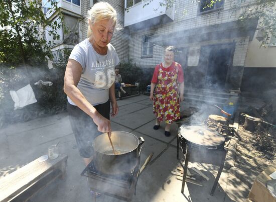 Russia Ukraine Kakhovka HPP Destruction Daily Life